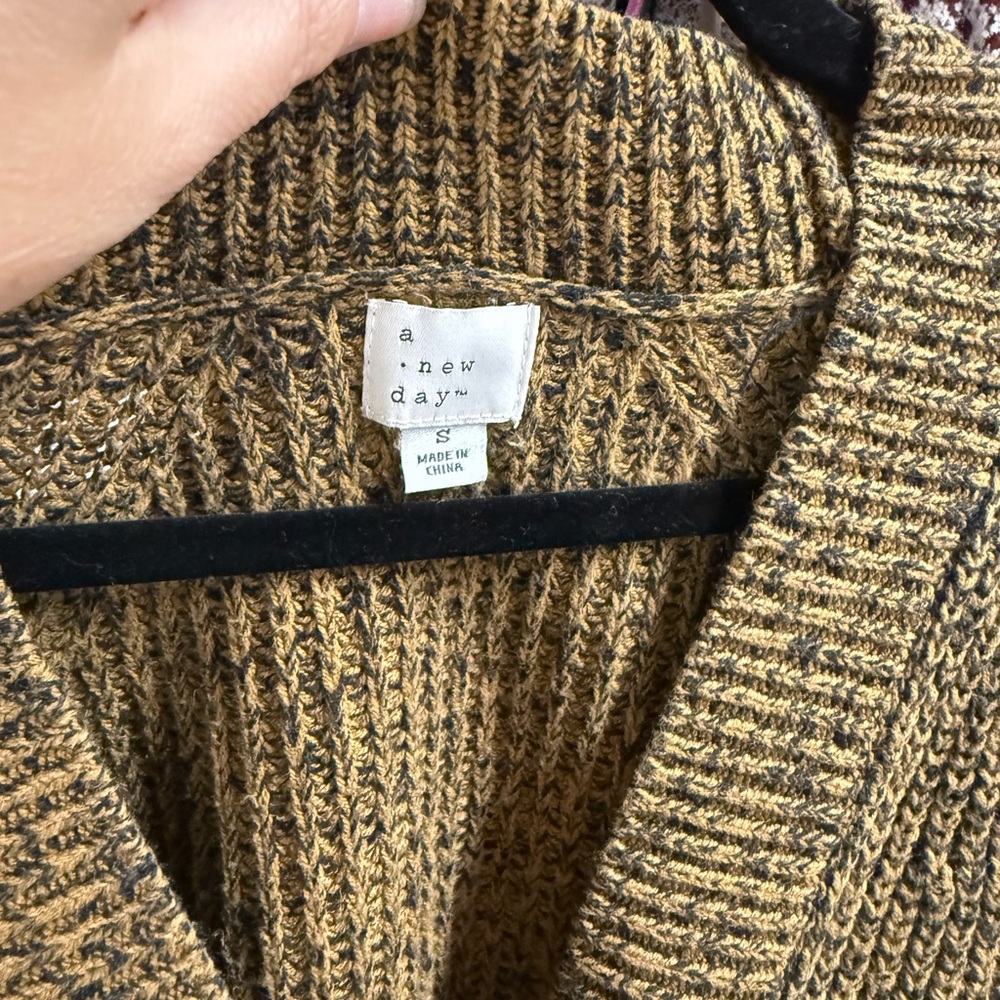 A New Day Textured Knit Cardigan in Brown and Black - Picture 4 of 4